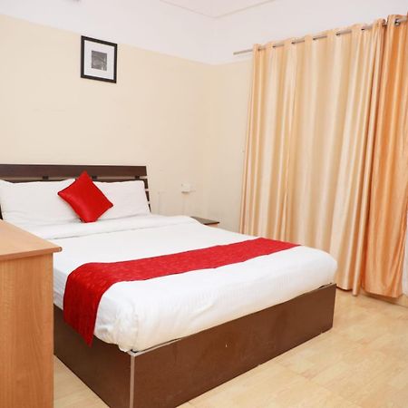 Hotel Tayas Trippapur Exteriér fotografie