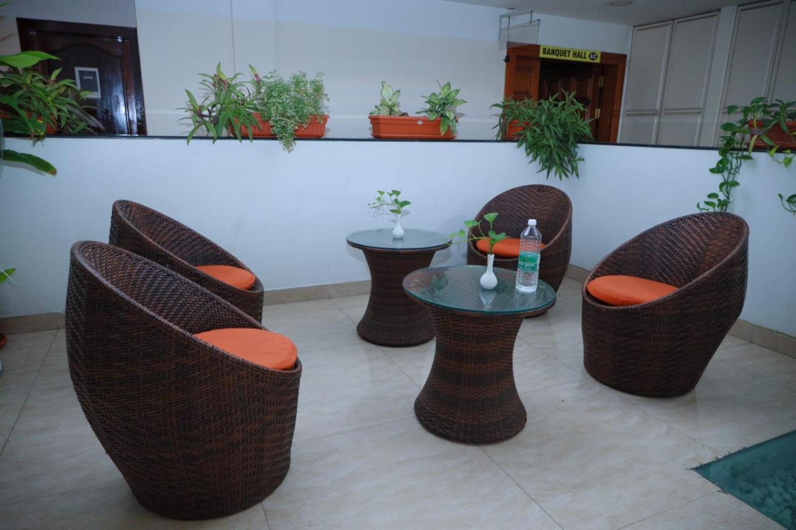 Hotel Tayas Trippapur Exteriér fotografie