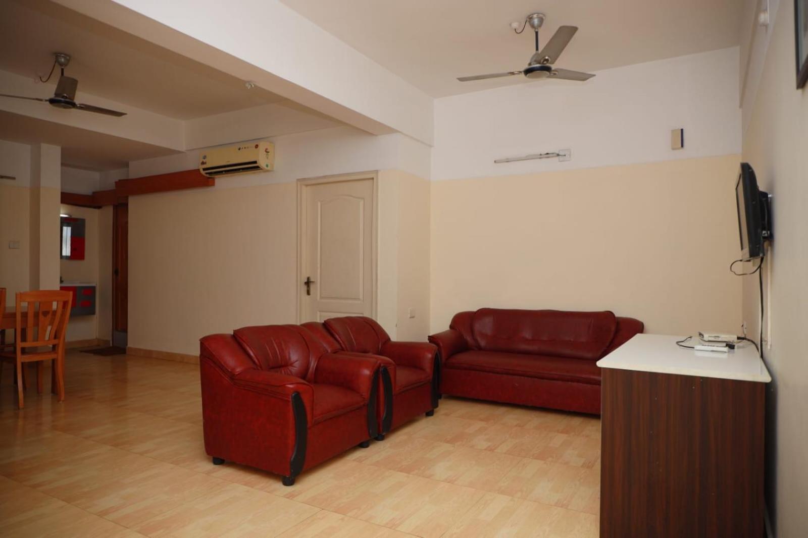 Hotel Tayas Trippapur Exteriér fotografie