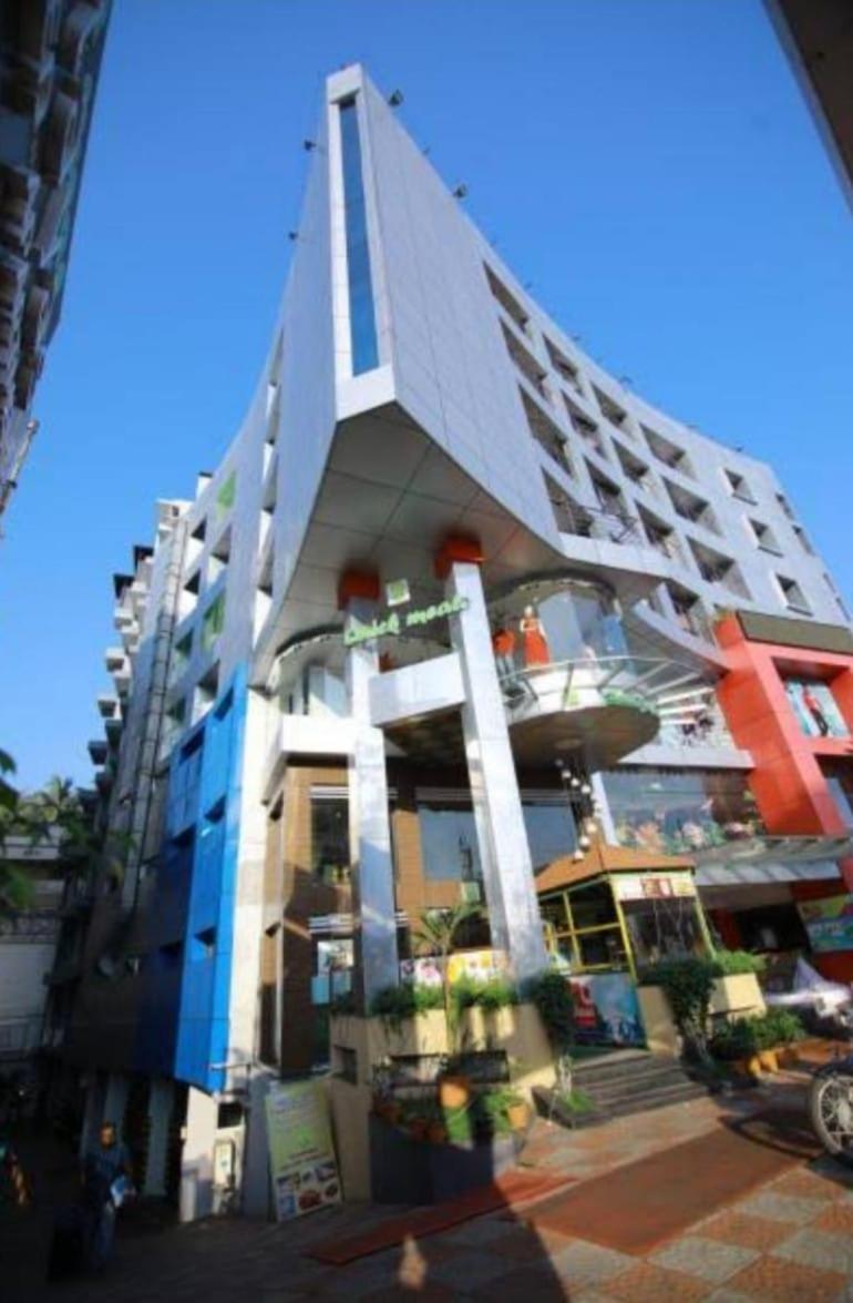 Hotel Tayas Trippapur Exteriér fotografie