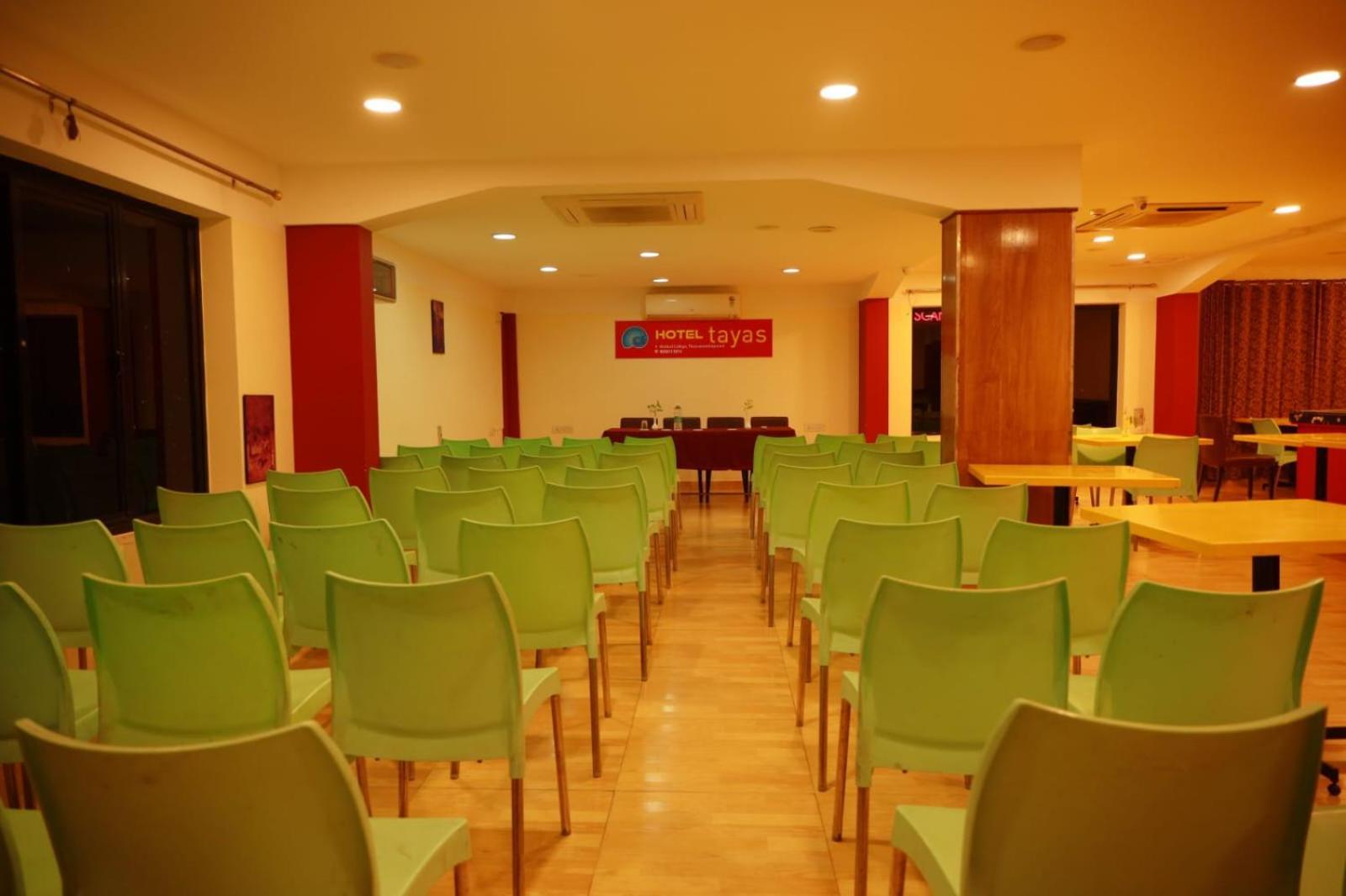 Hotel Tayas Trippapur Exteriér fotografie
